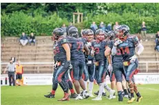  ?? FOTO: MORITZ ALEX ?? Als Einheit wollen und müssen sich die Paladins am Samstag beim Erstliga-Absteiger Hamburg Huskies beweisen.