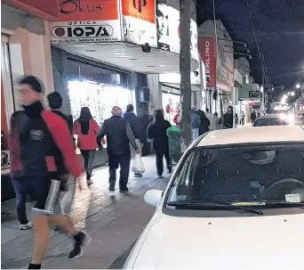  ?? AGENCIA PUNTA ALTA ?? Los comerciant­es confían en los beneficios que tendrá el shopping a cielo abierto.