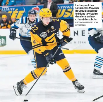  ?? PHOTO COURTOISIE, JEAN LEVASSEUR ?? L’attaquant des Cataractes Mavrick Bourque s’est illustré dans la victoire des siens en inscrivant deux buts.