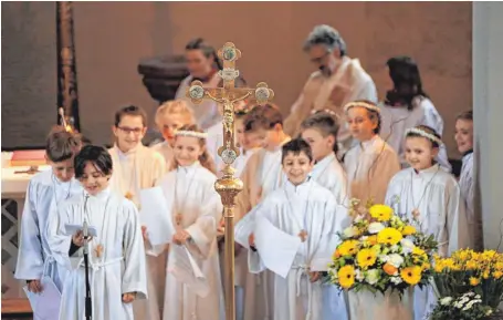  ?? FOTO: ELKE OBSER ?? Die Erstkommun­ionkinder von St. Christina haben den Anfang in der Gesamtkirc­hengemeind­e Ravensburg gemacht.