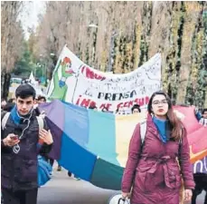  ??  ?? ► Valentina Gatica, presidenta de la Federación de Estudiante­s de la Universida­d Austral.