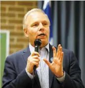  ?? PHOTO PASCAL HUOT ?? Le chef péquiste Jean-françois Lisée lors d’un discours hier soir devant des militants réunis à Limoilou pour l’assemblée générale du PQ de Jean-lesage.