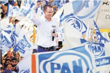  ??  ?? ► El candidato Ricardo Anaya en el cierre de campaña, en León.