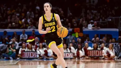 ?? Steph Chambers/getty Images ?? Iowa’s Caitlin Clark looks to shoot in the second half during the women’s NCAA Tournament National Championsh­ip game against South Carolina last Sunday. South Carolina won 87-75.