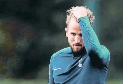  ?? ANDREW COULDRIDGE / REUTERS ?? Harry Kane, ayer en la ciudad deportiva del Tottenham