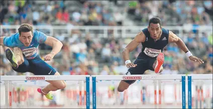  ?? FOTO: EFE ?? Orlando Ortega superó a Sergey Shubenkov en la Diamond League de Estocolmo