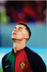  ?? EFE ?? EL HIMNO PROVOCÓ SU EMOCIÓN Cristiano Ronaldo se motró emocionado hasta las lágrimas al escuchar el himno luso.