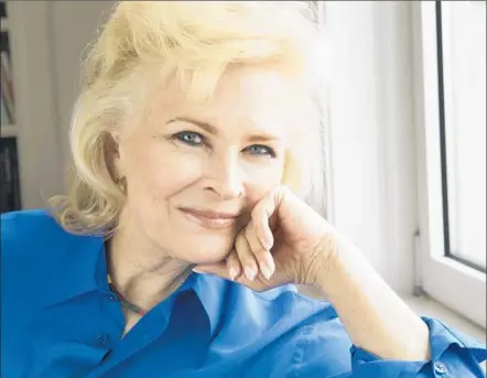  ?? Carolyn Cole Los Angeles Times ?? CANDICE BERGEN
found writing “A Fine Romance” to be cathartic. In it, she explores marriage, “Murphy Brown,” motherhood.