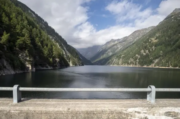  ?? TI-PRESS ?? A detta di molti un buco nell’acqua garantito. Meglio investire questi fondi in progetti più sostenibil­i