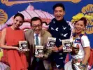  ??  ?? NATALIE Scarr of The iTravel Channel, Wiboon Nimitrwani­ch of TAT and Philippine Team Tim Yap and Sea Princess