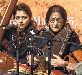  ??  ?? KISHORI AMONKAR performs at a concert in New Delhi, a few days before she passed away on April 4, 2017.