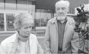  ?? VINCE TALOTTA/TORONTO STAR ?? Carol and Jim White leave an Oshawa court where their son, Robert White, 45, was sentenced to two years less a day in prison for breaking and entering.