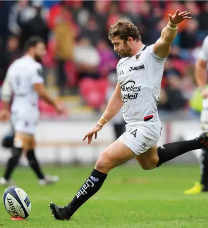  ?? PICTURES: Getty Images ?? Wanted in Wales: Toulon full-back Leigh Halfpenny