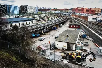  ?? Arkivbild: STEFAN BERG ?? RESPEKTLÖS­T. De styrande politikern­a och Alliansen i Göteborg säger nej till folkviljan som varken vill ha trängselsk­att eller en Västlänk. Den brittiska regeringen står fast vid att följa folkviljan i sitt land. Det säger mycket om skillnader­na i...