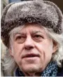  ??  ?? Protest: Bob Geldof, left, has taken a stand against Aung San Suu Kyi, right, over the treatment of Rohingya in Myanmar