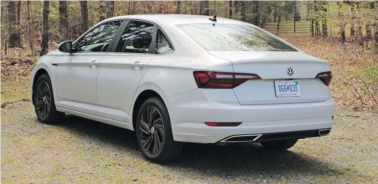  ?? PHOTOS: GRAEME FLETCHER/DRIVING.CA ?? The 2019 Volkswagen Jetta has sharper looks, a swanky interior and the quietest ride in the segment.