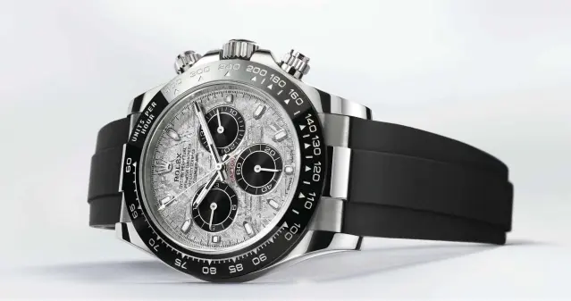  ??  ?? THE OYSTER PERPETUAL COSMOGRAPH DAYTONA WITH AN EXCLUSIVE METEORITE DIAL AND OYSTERFLEX BRACELET