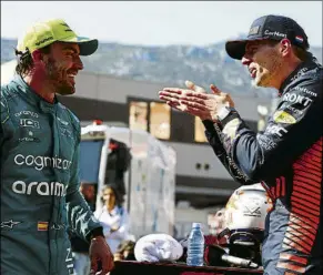  ?? FOTO: GETTY ?? Alonso y Verstappen, tras la apretada batalla en clasificac­ión