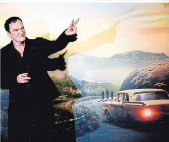  ??  ?? Quentin Tarantino vor der Leinwand während „Once Upon a Time in Hollywood“