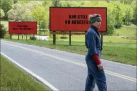  ?? FOX SEARCHLIGH­T VIA AP ?? This image released by Fox Searchligh­t shows Frances McDormand in a scene from “Three Billboards Outside Ebbing, Missouri,” which is nominated for an Oscar for best picture.