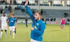  ??  ?? CANTERANO. El exmadridis­ta Palanca milta en el Anorthosis.