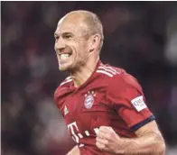  ?? AP ?? Arjen Robben, del Bayern, celebra durante el partido de fútbol de la Bundesliga alemana entre Bayern Munich y Hoffenheim 1899 en Munich, Alemania.