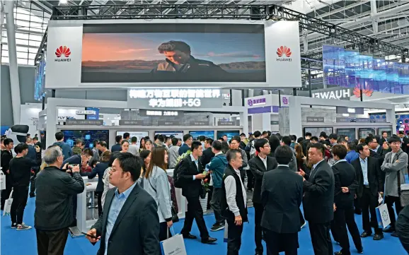  ??  ?? On October 11, the 2019 China Internatio­nal Digital Economy Expo is held in Shijiazhua­ng Internatio­nal Convention and Exhibition Center of north China’s Hebei Province.
