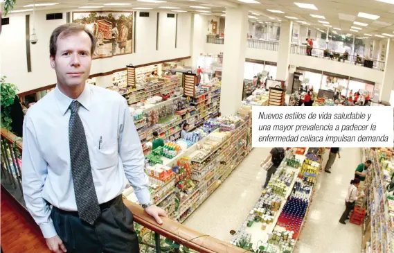  ??  ?? En Auto Mercado las ventas en este tipo de productos crecen a un ritmo del 12%, explicó Diego Alonso, vicepresid­ente Comercial de Auto Mercado. Gerson Vargas/La República