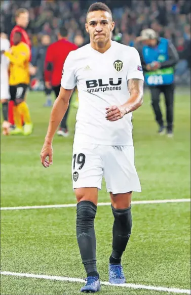  ??  ?? SIN PÓLVORA. Rodrigo Moreno, serio, tras un partido con el Valencia, esta temporada.