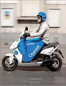  ??  ?? La start-up Cityscoot est déjà implantée à Paris, Nice, Milan et Genève.