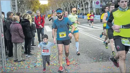  ?? FOTO: PERE PUNTÍ ?? En familia, mucho mejor