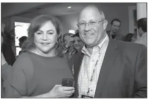  ??  ?? Actress Kathleen Turner with Reggie Clow of Little Rock