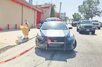  ??  ?? En Tijuana al menos 10 muertes fueron reportadas en 24 horas, algunos incluso se trataron de dobles homicidios.