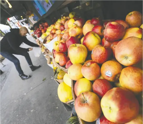  ?? ARLEN REDEKOP / POSTMEDIA NEWS ?? B.C. created a stabilizat­ion plan for the $201-million tree-fruit industry in 2021 to address challenges facing apple producers, which include harmful internal competitio­n and the growth of the Washington state industry.