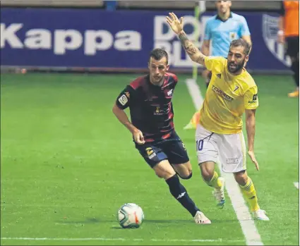  ?? FOTO: LOF ?? El Cadiz se puso el mono de trabajo en el Francisco de la Hera para imponerse a un Extremadur­a con pie y medio en Segunda División B