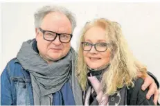  ?? ?? Bei seinem Konzert in Saarbrücke­n traf sich Heinz-Rudolf Kunze mit Nicole, mit der er schon lange befreundet ist.