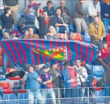  ??  ?? NO FALLARÁ. La afición del Huesca apoyará al equipo para que se mantenga en playoff.