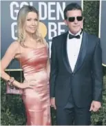  ??  ?? Artistas. Antonio Banderas y Nicole Kimpel llegan a la 76ta entrega anual de los Globos de Oro.