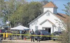  ?? [ Reuters ] ?? Entsetzen in der kleinen Gemeinde Sutherland Springs: Die Baptistenk­irche wurde zum Schauplatz eines Blutbads.