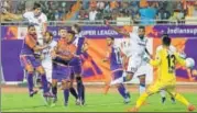  ?? ISL ?? ▪ Henrique Sereno (left) scores for Chennaiyin FC.