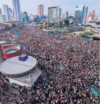  ?? GABRIELA BILÓ / ESTADÃO ?? São Paulo. O Largo da Batata foi o palco escolhido para o protesto contra Jair Bolsonaro