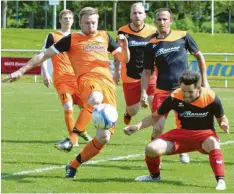  ?? Foto: Ernst Mayer ?? Erzielte jetzt sieben Treffer in einem Spiel: Manuel Baur vom SV Mindelzell (unser Archivbild zeigt ihn in einem Spiel gegen die TSG Thannhause­n).