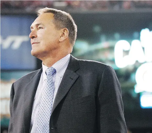  ?? — AP FILES ?? Former 49ers wide receiver Dwight Clark’s revelation that he suspects he has Lou Gehrig’s disease is another sobering reminder of the price football players from his era are paying for years of taking hits to the head. Clark is 60. Here he’s seen being...