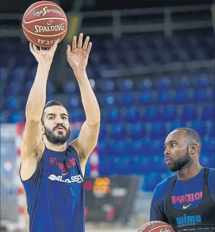  ?? FOTO: PERE PUNTÍ ?? Ribas y Rice en un entrenamie­nto reciente en el Palau. Su presencia en los partidos de la Lliga es dudosa