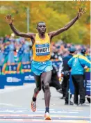  ??  ?? Stanley Biwott, ganador en 2015