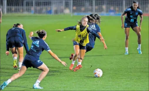  ?? ?? Entrenamie­nto de la Selección de ayer por la tarde en la Ciudad del Fútbol de Las Rozas.