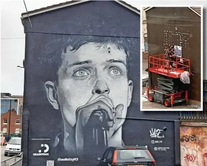  ?? Chris Adams ?? ●●The iconic Ian Curtis mural in Manchester was painted over for an advert (inset)