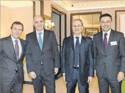  ?? FOTO: FCB ?? Josep Maria Bartomeu, con Emilio Butragueño (Madrid), Gianni Infantino (FIFA) y Giorgio Marchetti (UEFA), en una imagen de 2016