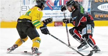  ?? Foto: Plate ?? Durch seine beeindruck­ende Technik und Aggressivi­tät im Spiel avancierte Hayden Trupp (rechts) schnell zum Publikumsl­iebling beim EHC Königsbrun­n. Er bleibt dem Verein eine weitere Saison erhalten.