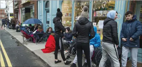  ?? Pics: Donal Hackett. ?? The queue for Ed Sheeran tickets on Wednesday afternoon.